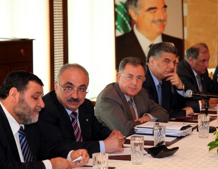 Another Financial Scandal, Dialogue Embarrasses Future